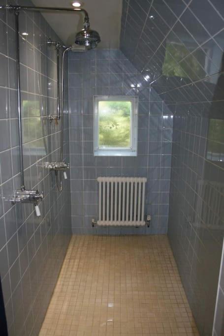 Greystone Cottage - Sea Views, Short Stroll To A Beautiful Sandy Beach Brook  Kültér fotó